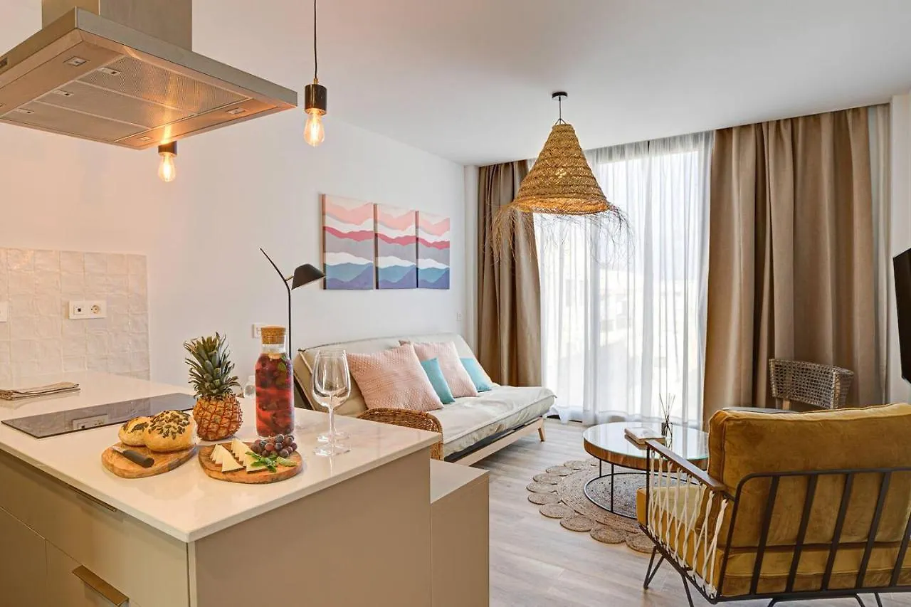 Jable Suites Apartamentos De Lujo En El Centro Corralejo Apartman