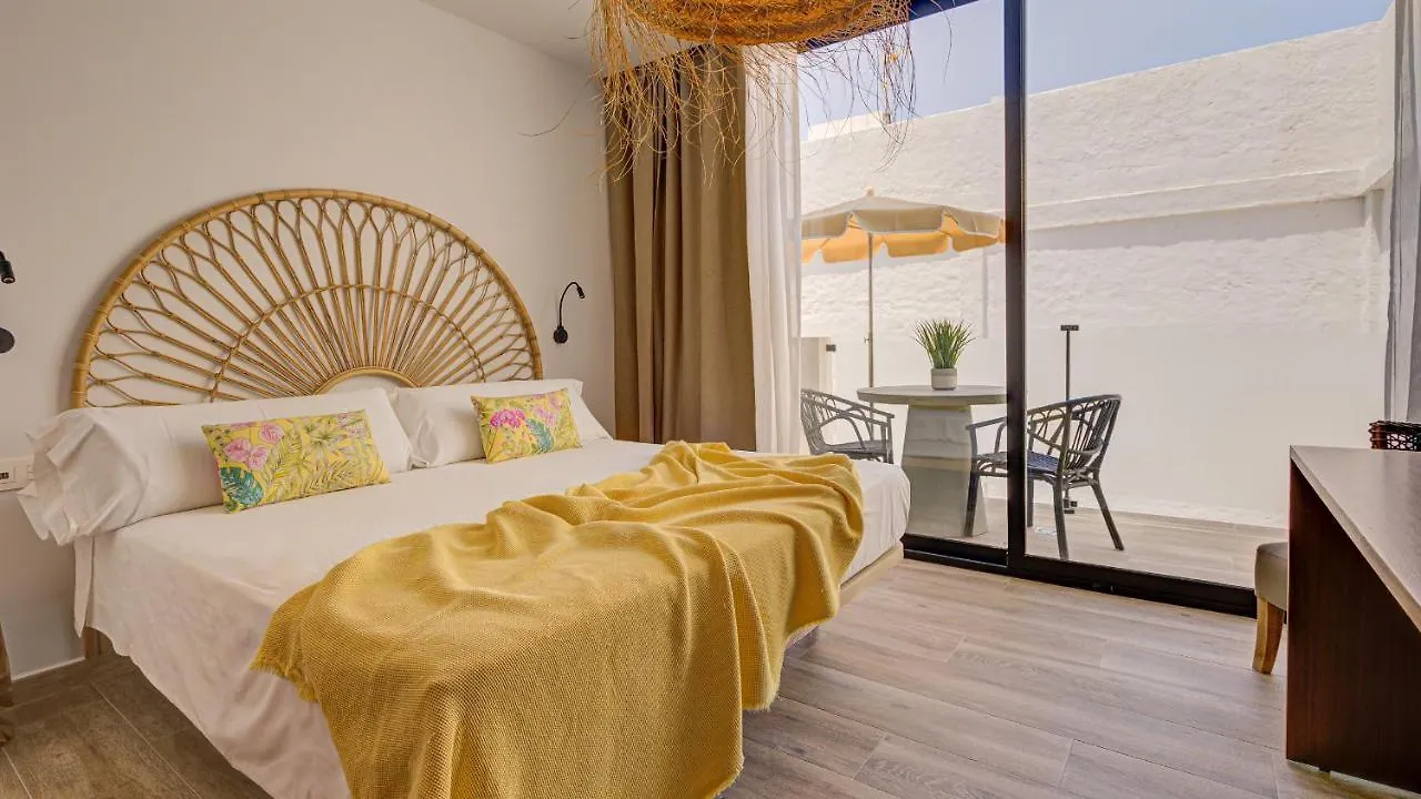 Jable Suites Apartamentos De Lujo En El Centro Corralejo Apartman