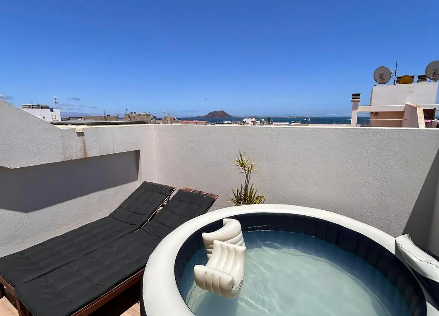 Jable Suites Apartamentos De Lujo En El Centro Corralejo 0*,  Spanyolország