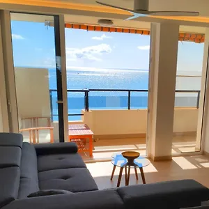 https://beachfront-primera-linea-de-playa-centro-de-fuengirola.1costadelsol.com