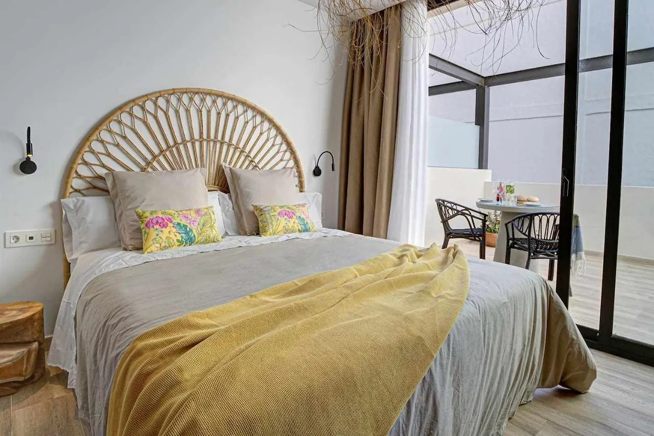 Jable Suites Apartamentos De Lujo En El Centro Corralejo 0*,